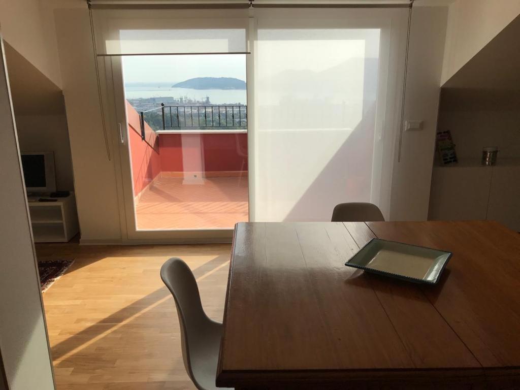 Ferienwohnung La Casa Con Vista Di Emma Vezzano Ligure Exterior foto