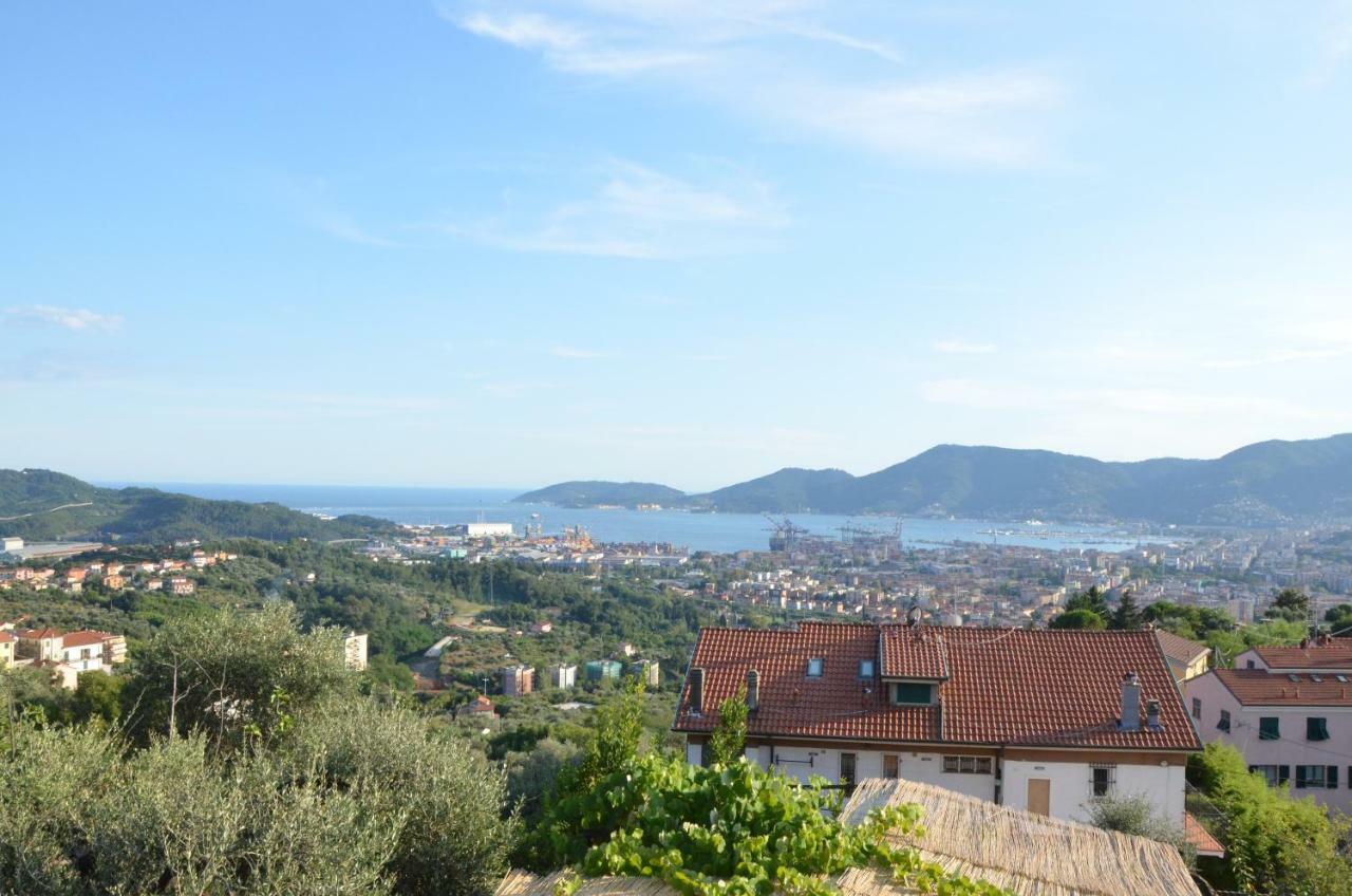Ferienwohnung La Casa Con Vista Di Emma Vezzano Ligure Exterior foto