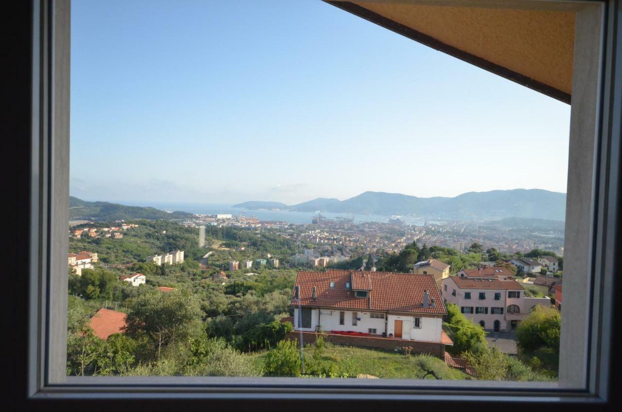 Ferienwohnung La Casa Con Vista Di Emma Vezzano Ligure Exterior foto